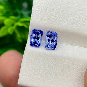 Vente en gros de pierres précieuses naturelles Tanzanite et Zoisite Coussin à facettes coupé en bleu Loupe pour la fabrication de bijoux - Product Image 3