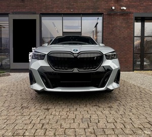NEAT 2024, i5 eDrive40, ไมล์น้อย เกียร์อัตโนมัติ หลังคาพาโนรามา ไฟ LED ไฟเดย์ไลท์ LED - Product Image 1