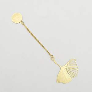 Marque-page en métal personnalisé, gravure personnalisée, option cadeau pour les écrivains, les savants, les professionnels et les passionnés de livres - Product Image 6