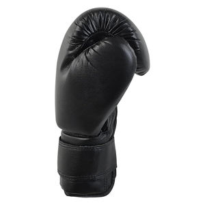Guantes de boxeo de cuero de nuevo estilo hechos en fábrica con logotipo personalizado para la práctica de artes marciales - Product Image 3