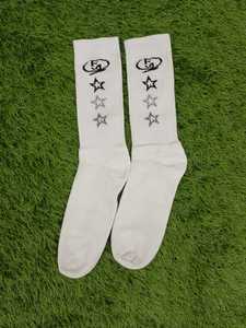 Calcetines personalizados hechos a medida Jacquard diseño su propio patrón algodón tripulación mujeres calcetín personalizado con logotipo - Product Image 3