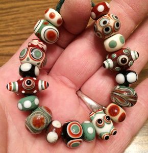 Perles en résine polyvalente pour la fabrication de bijoux Perles en résine pour la décoration de vêtements Accessoires de garniture Matériau en résine pour collier - Product Image 1