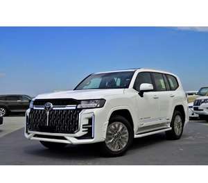 Véhicules d'occasion de haute qualité à vendre : SUV 2022 avec intérieur en cuir foncé, conduite à gauche/droite - Product Image 1