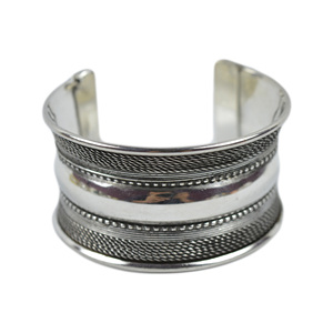 Stainless Steel <b>Hammered</b> Bracelet Designer <b>Bangle</b> With Shiny Finishing Bracelet for Anniversary Party Wedding Gift - Product Image 3