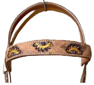 Cabecera de cuero ecuestre de calidad superior de Venta caliente, nuevo diseño occidental con características talladas a mano para montar - Product Image 4