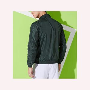 Veste décontractée en polyester-coton pour homme Veste légère, confortable, respirante et élégante en polyester-coton pour l'extérieur - Product Image 3