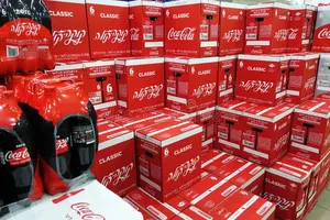 เครื่องดื่มโซดา550มล. กลิ่นโคคาโคล่าจากจีนน้ำอัดลม - Product Image 6