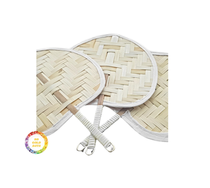 Abanicos de hoja de palma ecológicos de primera calidad hechos a mano de Vietnam, ideales para decoración personalizables y al por mayor - Product Image 1