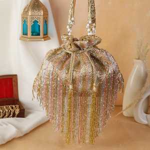 Bolso de Mano Tipo Potli de Diseño Bohemio para Novia, con Lentejuelas Bordadas, Borlas, Cadenas y Cordón, para Regalos de Mehendi y Sangeet - Product Image 1