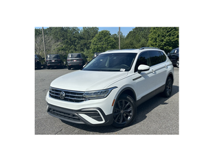 Best-DEAL Pre-owned 2022 Volkswagen Tiguan 2.0T SE FWD - Product Image 1