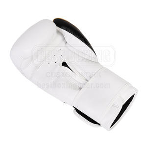 Best Quality Boxing Gloves With Custom Logo Hot Sale On Boxing Gloves <b>Light</b> Weight Comfortable Best Boxing Gear - Product Image 2