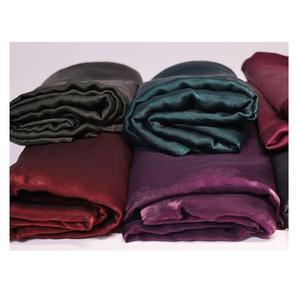 Tissu satiné Tora très demandé pour les robes de soirée ou les vêtements de créateurs, disponible au prix d'usine en Inde - Product Image 1