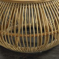 Table basse ronde en rotin naturel artisanal avec plateau en bois - Design unique en cage tressée