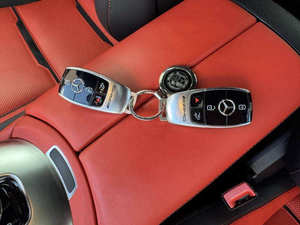Coupé 4 portes GT 53 2023-2024 d'occasion, moteur turbo puissant en ligne, intérieur avec pack technologie moderne, fourni du Japon - Product Image 3