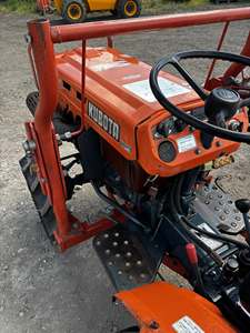 Tractor Agrícola Compacto Diésel Kubota B700 de Calidad de Exportación con PTO, Pocas Horas de Uso y Envío Mundial - Product Image 6