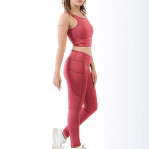 Ensemble de yoga pour femmes sur mesure en gros 2026, pantalon en spandex/nylon uni, mi-hauteur, élastique, respirant, vêtements de sport, vêtements de sport pour la salle de sport, pas cher - Product Image 3
