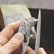 KNIPEX 125mm Pliers Wrench Chrome-Plated with Plastic Coating 23mm <b>Clamping</b> Width - Product Image 4