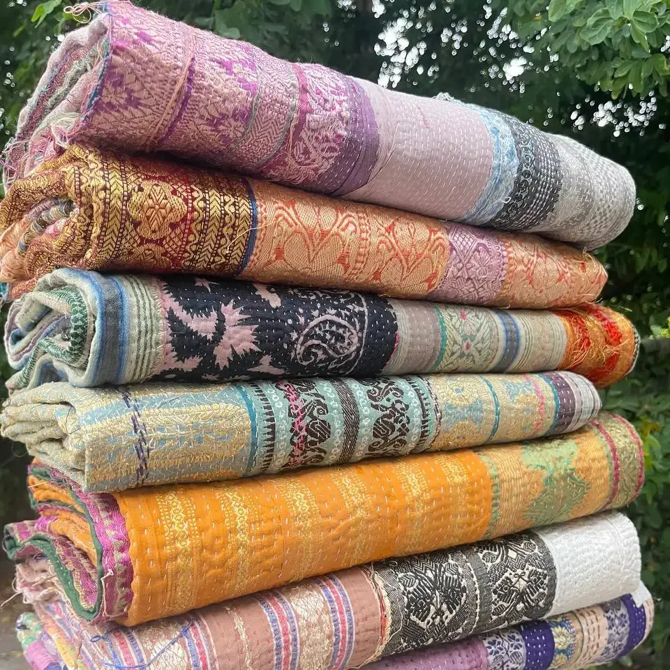 Kantha Edredón Hecho a Mano, Boho Reversible Manta, Increíble Brocado Seda Vintage Kantha Edredones, Manta