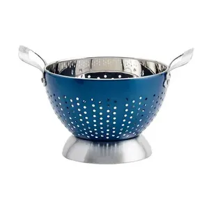 Passoire en acier inoxydable à revêtement bleu avec poignées et base pour laver les légumes, les pâtes, le riz et les nouilles | Vente en gros - Product Image 2