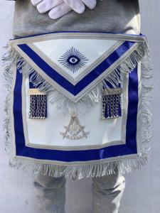 ผ้ากันเปื้อนเครื่องราชกกุธภัณฑ์ที่มีปลอกคอและถุงมือ MADE-HSE มือ - Product Image 5