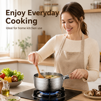 Casserole en acier inoxydable 304 de style Japandi avec poignée en bois, idéale pour la cuisine japonaise et coréenne