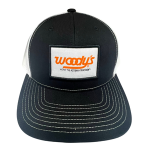 Sombrero de camionero clásico con logotipo de parche tejido personalizado Gorra de malla trasera estructurada Cierre ajustable OEM Fabricante de Vietnam L01 - Product Image 1