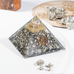 Vente en gros de pyramides de guérison en orgone et pyrite, pierres semi-précieuses pour la méditation et la décoration - Product Image 5