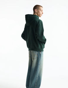 Sweat à capuche vert pour homme, coupe classique, matière polaire confortable, style décontracté, parfait pour la mode d'automne, par Marfa International - Product Image 2