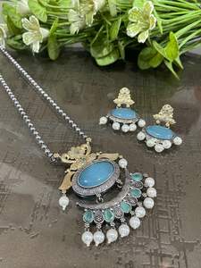 Hermoso conjunto de joyas para mujer, elegante collar tradicional con pendientes a juego, ideal para bodas, fiestas y uso festivo - Product Image 3