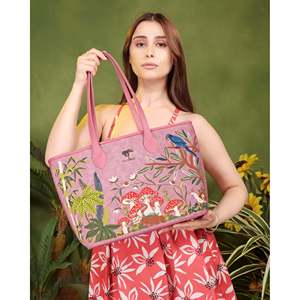 Sac fourre-tout bohème en cuir végétalien à motif floral pour femme, broderie, ouverture supérieure, fermeture à crochet de qualité supérieure, usage quotidien, voyage, plage, shopping, 750g - Product Image 4