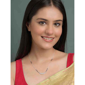 Compre un Mangalsutra de Plata Pura con Baño de Oro, Cadena de Perlas y Diamantes, Estilo Étnico Religioso, Regalo Perfecto para su Esposa - Product Image 4