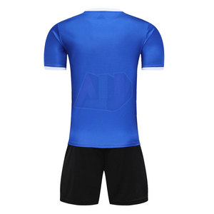 Pantalones Cortos de Fútbol de Moda, Hechos 100% de Poliéster, Tela Ligera y Transpirable, Costuras Reforzadas, Alta Calidad - Product Image 2