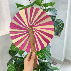 Abanico de Hoja de Palma Natural Hecho a Mano, Tejido con Hojas de Coco para Decoración Rústica del Hogar y Estilo al Aire Libre, de Vietnam - Product Image 5