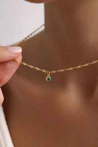 Collar con colgante pequeño de esmeralda, mini collar con piedra de nacimiento, plata de ley 925, chapado en oro de 14 quilates, regalo para ella - Product Image 3