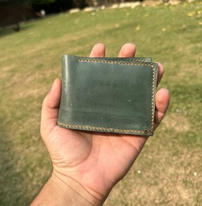 Hecho a mano Vintage Crazy Horse Biofold cuero de vaca genuino billetera corta RFID plegable regalo monedero para hombres señora - Product Image 1