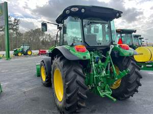 Tracteur multifonctionnel avec chargeur Johnn Deeree 5100M & 540M avec climatisation et cabine - Product Image 5