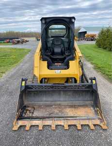 Chargeuse compacte sur chenilles Caterpillar CAT 259D, capacité de charge de 2,5 tonnes, pour travaux de construction, d'aménagement paysager et d'utilisation agricole - Product Image 4
