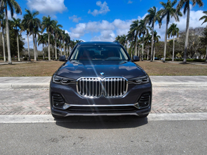 รถยนต์บีเอ็มดับเบิลยู เอ็กซ์7 xDrive40i สปอร์ตยูทิลิตี้ 4.ดี เอสยูวี ปี 2022 เกียร์อัตโนมัติ เบาะหนัง หลังคาพาโนรามิกซันรูฟ ไฟหน้า LED เครื่องยนต์เทอร์โบ ยาง R20 - Product Image 1
