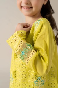 Charmant shalwar kameez pour femmes adultes, traditionnel, fait main, élégant, pour les occasions spéciales et le quotidien, design confortable, adapté à l'hiver et à l'été, anti-humidité. - Product Image 3