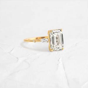 Anillo de Compromiso y Boda de Oro Sólido de 14K con Diamante Cultivado en Laboratorio de Corte Radiante, Joyería Romántica para Mujer, Joyería para Ella para Fiestas de San Valentín - Product Image 2