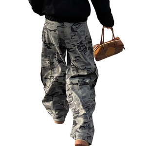 Venta al por mayor Hip Hop camuflaje ropa de trabajo Scimitar Jeans Streetwear estilo oscuro Cargo pantalones moda hombres pantalones vaqueros holgados - Product Image 6