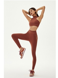 Vêtements de sport et de yoga pour femmes vêtements de sport de style solide costume de yoga de fitness haut et pantalon de yoga taille haute avec ceinture taille élastique - Product Image 6