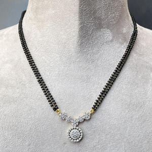 Colgante de Mangalsutra con tachuelas de diamantes americanos, cadena de cuentas negras, joyería de latón chapada en rodio para boda, patrón en forma de flor - Product Image 2