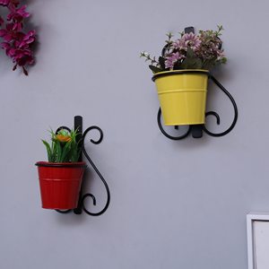 Florero de metal plateado Nuevo estilo Florero decorativo hecho a mano de alta calidad para colgar en la pared - Product Image 1