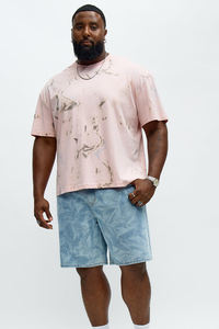 Pantalones cortos de mezclilla lavados azul claro para hombre con corte relajado de longitud media estilo clásico de 5 bolsillos y tela de algodón para el verano - Product Image 2