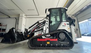 รถตักล้อยางไฮโดรมีค HMK 62T ดีเซล สำหรับงานขุดร่อง |   รถตักล้อยางไฮโดรมีค 62T แบบมัลติฟังก์ชั่นพร้อมบุ้งกี๋ขุด - Product Image 3