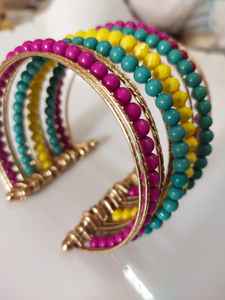 2024 nuevos pendientes simples de pompón para mujer, pendientes de aro de borla hechos a mano coloridos, joyería de oro más vendida a precio - Product Image 5