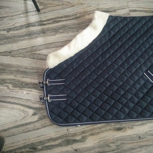 定制优质马稳定毯绗缝图案马术表演地毯骑马屋制造商坎普尔印度 - Product Image 3