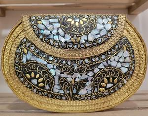 กระเป๋าคลัทช์โมเสคแฟชั่นสำหรับงานกลางคืน พร้อมดีไซน์ตกแต่งสวยงาม กระเป๋าคลัทช์ทรงกล่องโมเสคสำหรับผู้หญิง ใส่ไปงานปาร์ตี้ ราคาประหยัด - Product Image 4