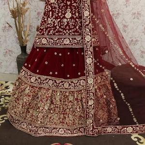 Salwar Kameez Organza en soie non cousue brodée à la main pour mariage indien pakistanais avec impression fantaisie Taille libre - Product Image 1